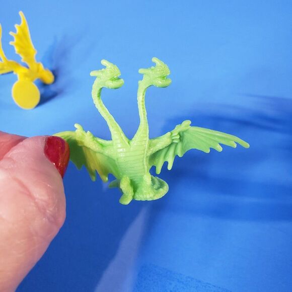 Neon Cake Toppers How to Train Your Dragon Lot of 4 Mini Figures Toys - Picture 4 of 9